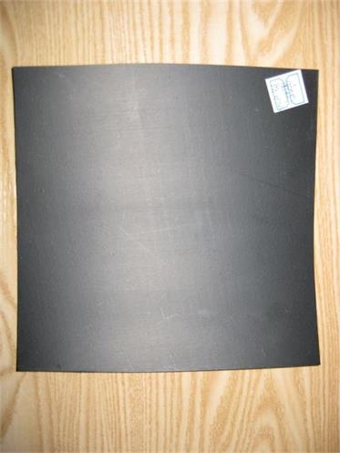 桂林（條式單面復合）eva防水板優(yōu)選環(huán)保型2.0毫米（防滲膜）